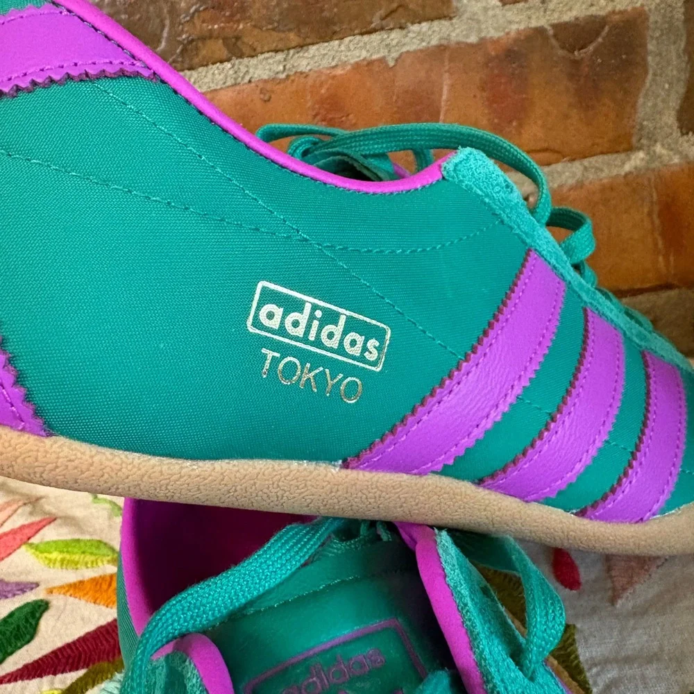 adidas TOKYO Women’s Green and Pink Classic Slim-Profile Sneakers - Picture 7 of 7